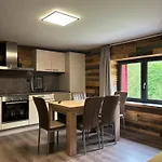 La Ferme De Rochesson, Jacuzzis & Piscine Commune Rochesson