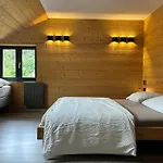 Apartament La Ferme De Rochesson, Jacuzzis & Piscine Commune *