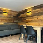 Apartament La Ferme De Rochesson, Jacuzzis & Piscine Commune Rochesson