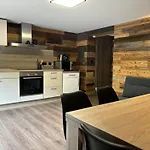 La Ferme De Rochesson, Jacuzzis & Piscine Commune Apartament *