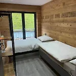 Apartament La Ferme De Rochesson, Jacuzzis & Piscine Commune