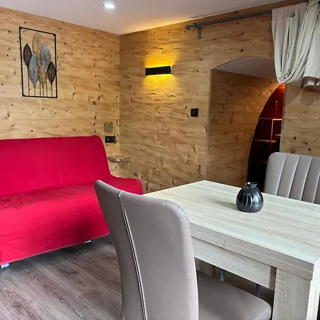 La Ferme De Rochesson, Jacuzzis & Piscine Commune Апартаменты *