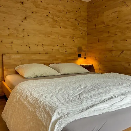 La Ferme De Rochesson, Jacuzzis & Piscine Commune * Rochesson