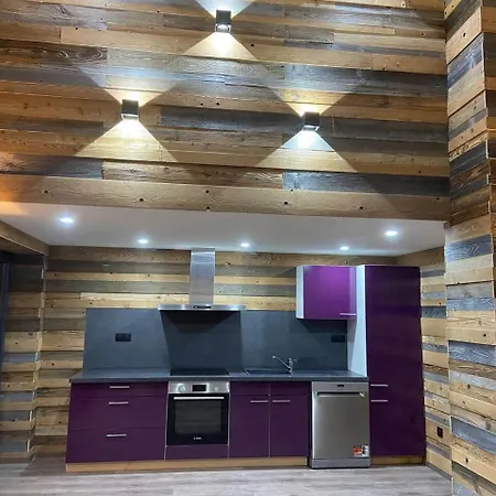 La Ferme De Rochesson, Jacuzzis & Piscine Commune Apartmán *