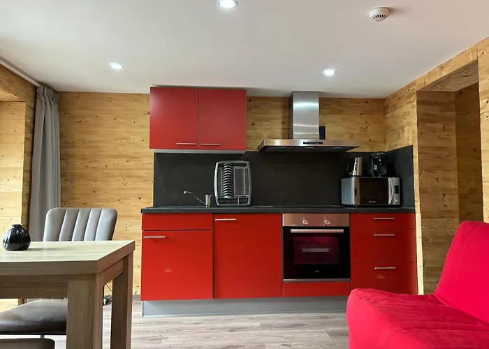 La Ferme De Rochesson, Jacuzzis & Piscine Commune * Rochesson