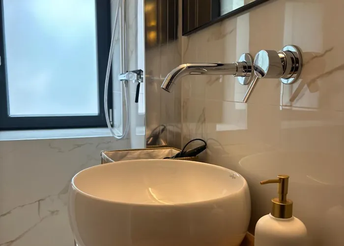 La Ferme De Rochesson, Jacuzzis & Piscine Commune 아파트