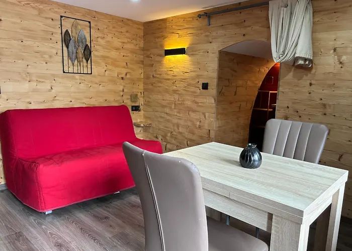 La Ferme De Rochesson, Jacuzzis & Piscine Commune Apartmán *