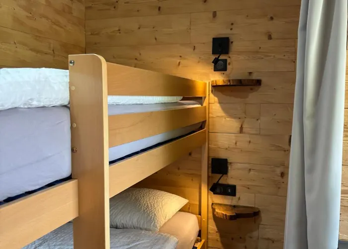 La Ferme De Rochesson, Jacuzzis & Piscine Commune 아파트 Rochesson