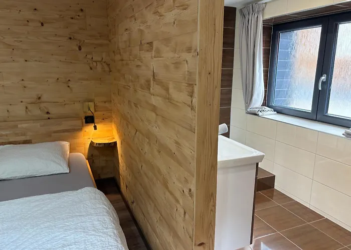 La Ferme De Rochesson, Jacuzzis & Piscine Commune Rochesson