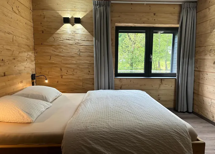 La Ferme De Rochesson, Jacuzzis & Piscine Commune